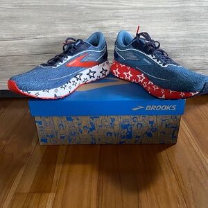 Brooks NWT